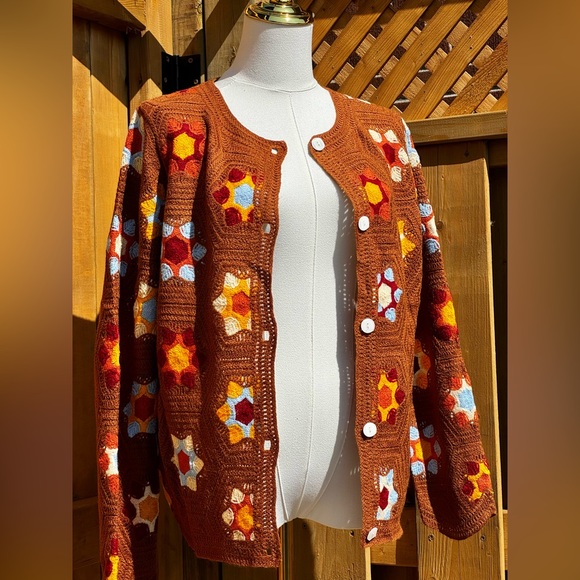 🆕 FARM Rio 🧿 NWOT Brown Crochet Knit Patchwork Button Up Cardigan, Sz L - Picture 12 of 16